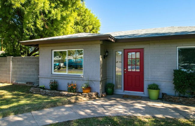 Charming Mid Town Guest House W/private Patio! - Foto 1