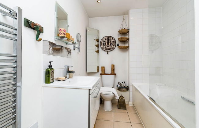 Delightful Moroccan Inspired Flat Hackney Sleeps 2 - Photo 10