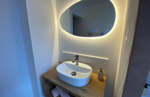 Cocon Diamant - Nuit Romantique - Jacuzzi et Sauna - Hyper-Centre - Foto 34