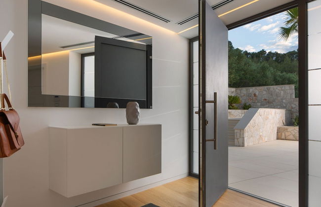 Beach Villa in Korcula with Pool, Sauna & Hot Tub - Photo 2