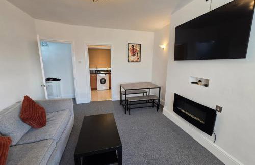 Spacious 3BR Sleeps 6 Ideal for All Stays - Foto 9