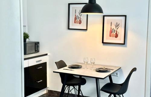 6 Min zum Hbf - Ideal für Paare, Solo-Reisende oder Business-Reisende - Foto 15