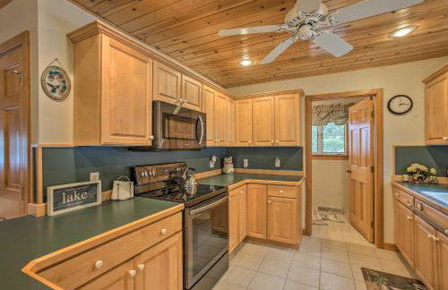 Waterfront Cottage, 9 Mi to Aloha State Park! - Foto 9