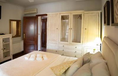 TOLEDO ENCANTADO Piscina y BBQ privada 2,5 km de Puy du Foy - Foto 35