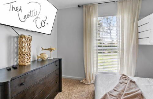 Steps to the beach & close to 30A! Private pool with sundeck & putt putt golf! - Photo 17