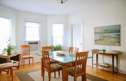 Peaceful Oasis on Munjoy Hill 1st flr 3BR parking - Foto 30