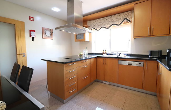 3-bed Townhouse With Pool in Albufeira Balaia - Foto 11