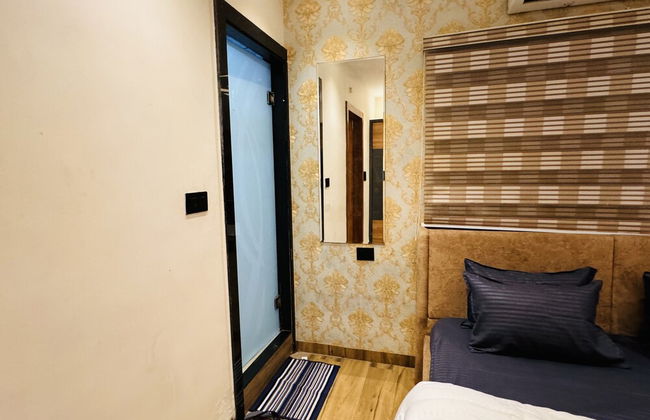 HomeEscape Luxe 2BHK Penthouse Near LIG - Foto 5