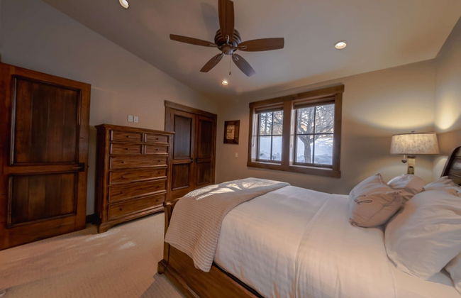 Wilderness Club Lakefront Lodge - Photo 10