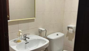 Habitación doble privada en figueres - Foto 3