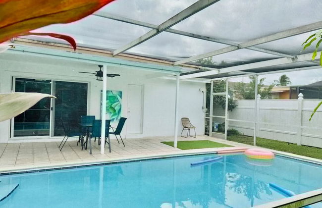 Riverfront King Bed Pool Nearby Beach - Foto 38