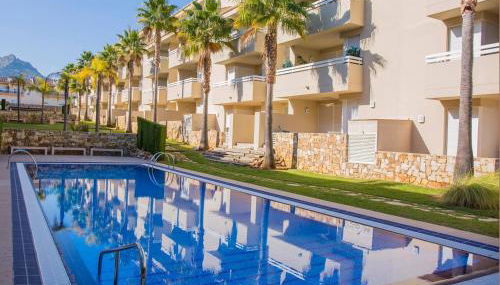 2 bedroom apartment - Sleeps 4 - Pool - Garden - Foto 1