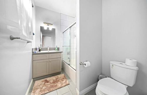 Great Location Oasis w Huge Backyard Near DTLA ,USC ,Ktown - Foto 14