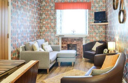 Park View Cottage - Photo 2