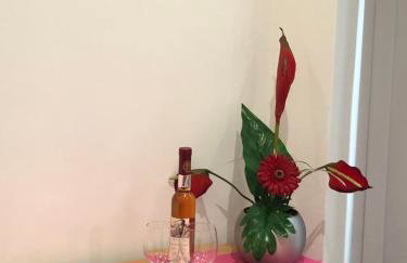 Hendon Basement Studio - Photo 1