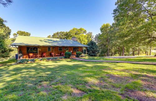 Just a Cast Away Cassville Cabin with Covered Deck - Foto 31