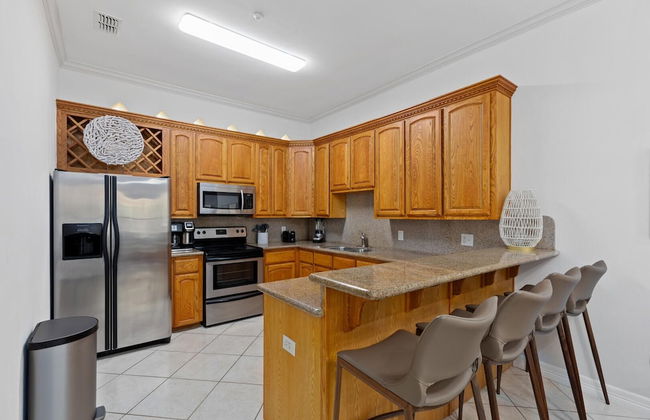 Modern Ground flr Condo 1/2 Block to Beach w Pool! - Foto 9