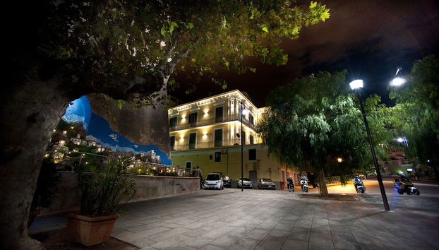 Palazzo Della Monica - Foto 2, Profilbild