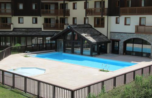 Résidence Les Alpages 4 étoiles - Appartement 4 personnes - Piscine, Hammam, Sauna, Jacuzzi - ValCenis 73480 - Foto 18