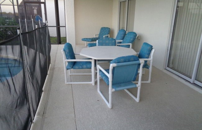 R1 Legacy Park 5 bed / 3 Bath - Foto 1