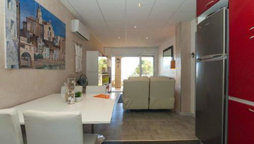 Apartment in Roses with Sea Views & Pool - Foto 3