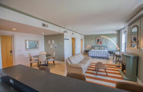 Designer Downtown Condo Suite - Splendid View - Foto 1