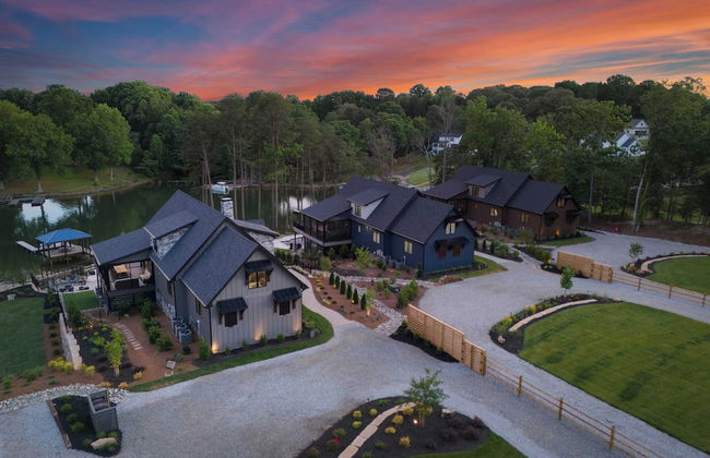 Blue Heron by Avantstay Lakefront, Dock, Pool, Theater Sleeps 22 - Foto 70