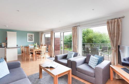 KingFisher Hot Tub & log Burner house on Premium lakeside with Resort Facilities - Foto 11