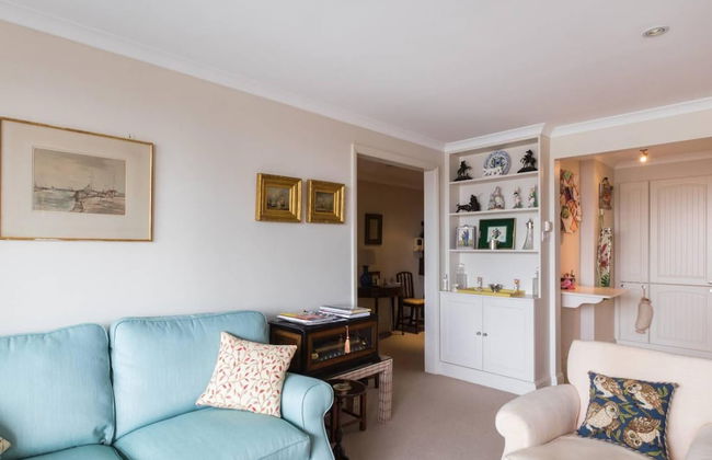 Bright Traditional 1bed Battersea Riverside Apt - Photo 5