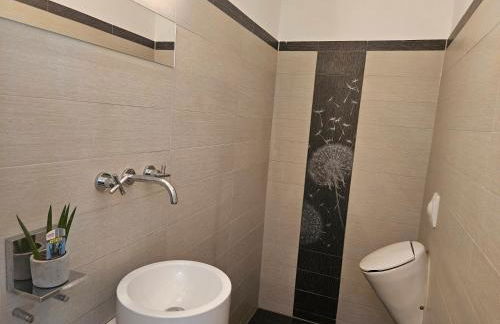 Residence Moai - Gardenview - Business Travel - kostenloser Parkplatz, WLAN, Waschtrockner, Smart TV, Qbo ESSENTIAL, ergonomischer Schreibtisch - Foto 36