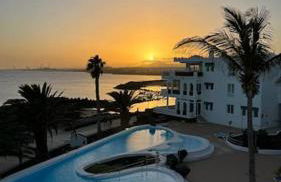 penthouse over the sea - Photo 30