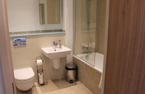 Work Rest and Stay at Gunwharf Quays - Foto 5