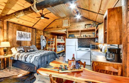 Anglers Getaway! Rustic Cabin on Lake Eufala - Foto 9