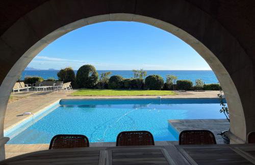 La Roche Bleue - Villa de charme avec vue exceptionnelle bord de mer piscine privée jardin et terrasse - Foto 50
