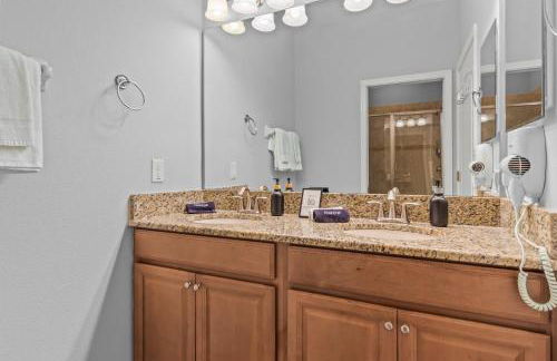 Lake view Pool home near Disney - 5BR 4BA - Foto 78