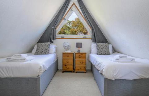 Escape to a Clifftop Chalet with pool and tennis onsite - 1A Kingsdown Holiday Park - Foto 29