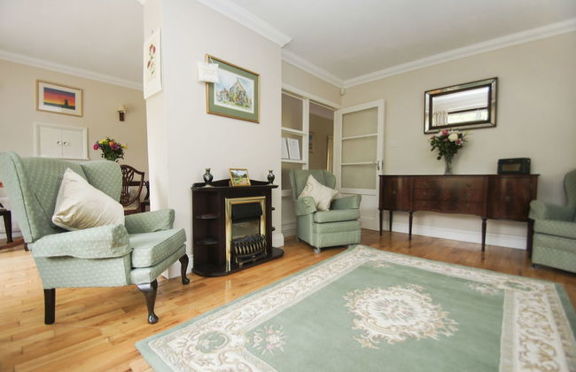 Dean Court Bungalow Parking by Brighton Holiday Lets - Photo 21