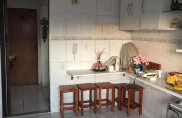 Apartamento Astúrias 2 Dorms Ar Cond - Foto 12