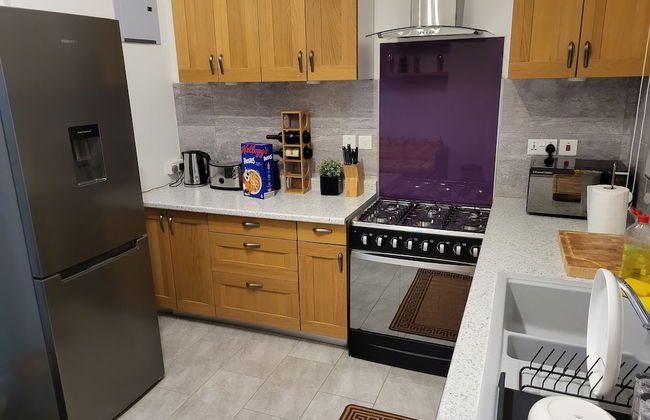 Serene Oasis in East Legon Hills - Chic 2 Bedroom Retreat - Photo 32