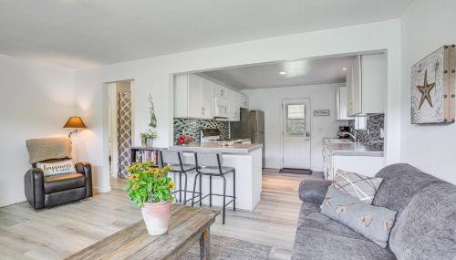 2 Blocks to Beach: Dog-Friendly Oceano Cottage - Foto 2