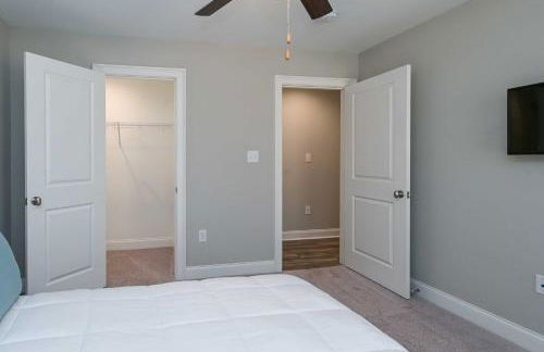 Spacious Hazel Green Home with Fireplace, Yard! - Foto 32