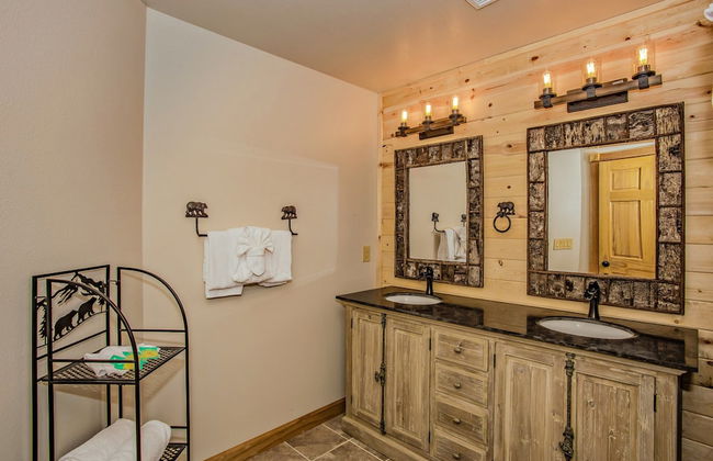 Splashing at the Bluffs - Foto 28