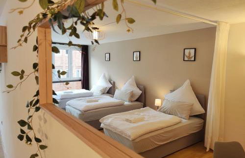 Charming Old Town Apartments - Photo 16