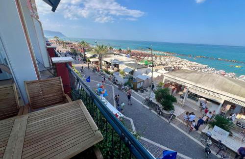 Fronte BLU - FRONTE MARE - Foto 4