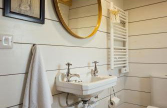 Cliff-top Cottage on Coast Path w/Panoramic Views - Photo 39