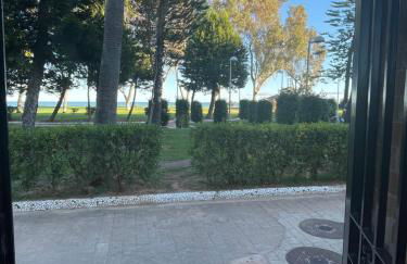 Apartamento a estrenar en primera línea de playa en Magic World Marina Dor - Photo 28