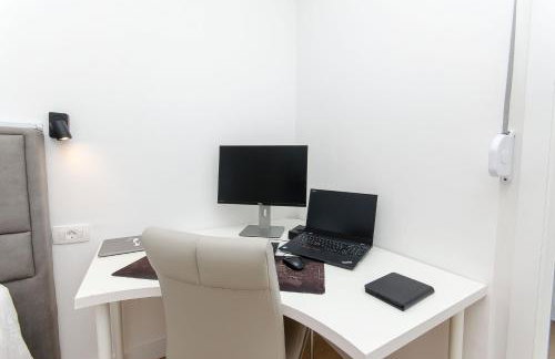 Modern living apartment Airy - Photo 21