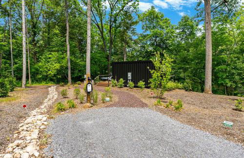 Modern Riverside Cabin w Hot Tub Fire Pit Kayaks - Foto 30