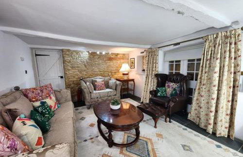 Swan Cottage, 5-Bedroom, Canal View, River, Private gardens, Free Parking's, WiFi, Oxford - Photo 46