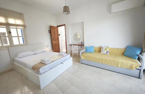 Aggelos & Melina studios - Enjoy sunset from Melina - Photo 7